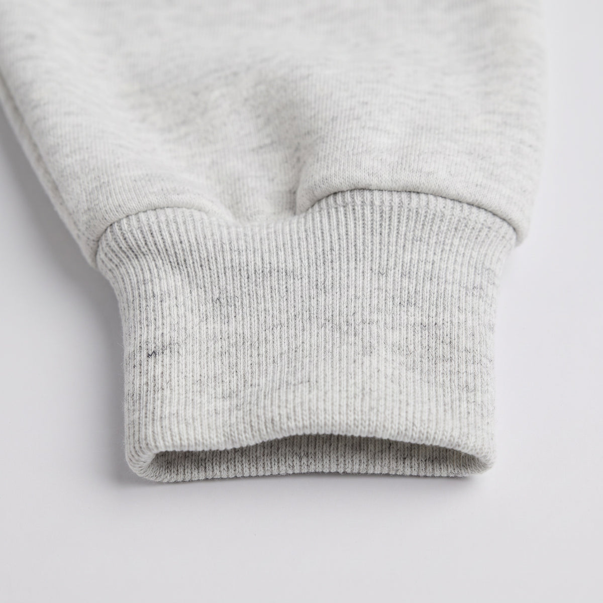 Indiana Crewneck cuff detail