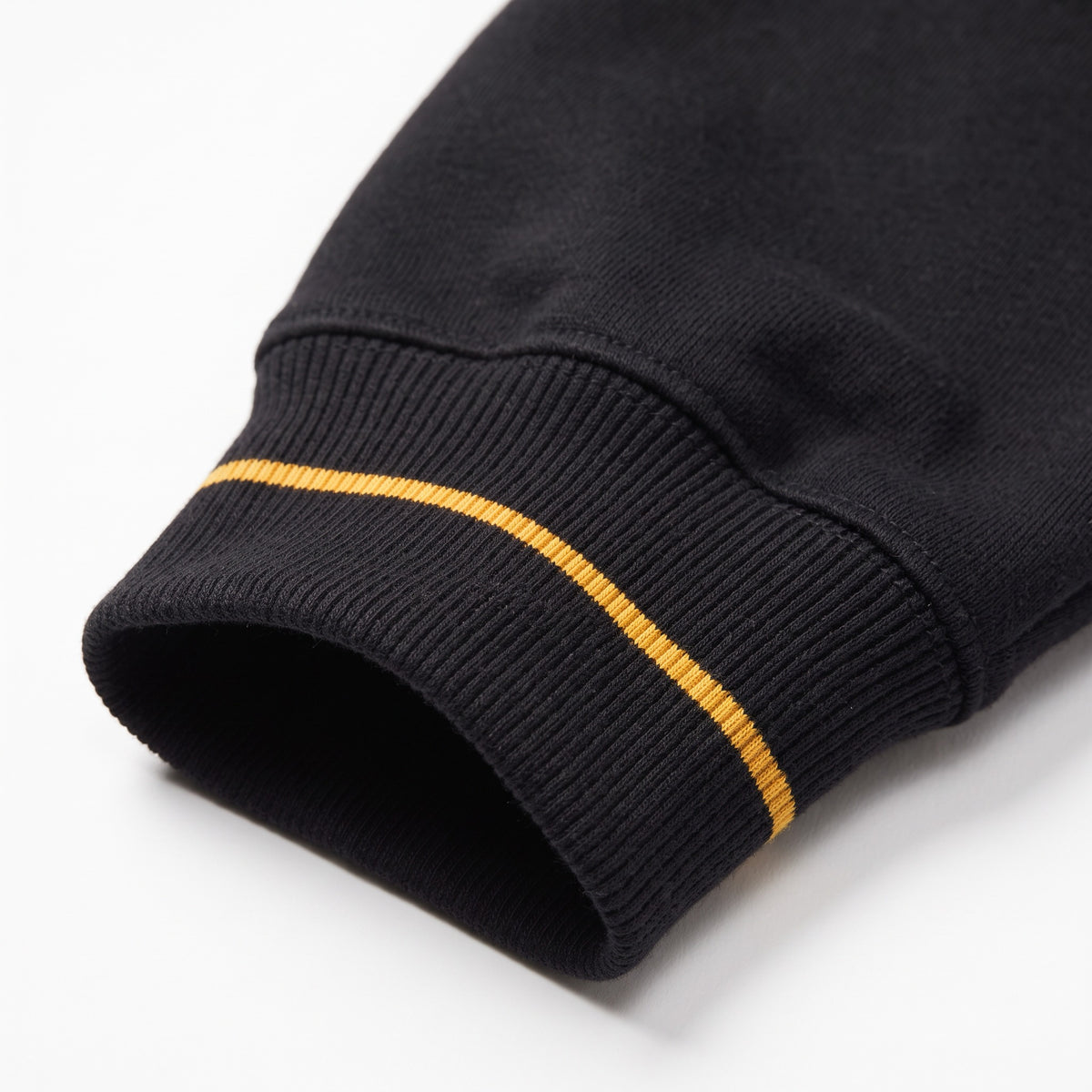 VCU Gameday Mockneck cuff detail