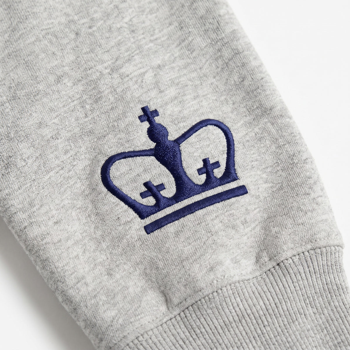 Columbia Sideline Mockneck sleeve logo detail